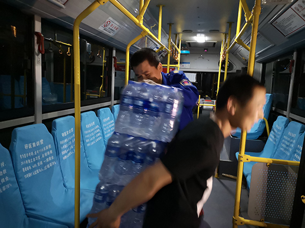 600 13.jpg